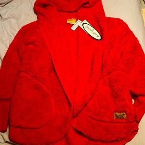 Fluffy Nordic beach brand wrap. One size fits all. NWT